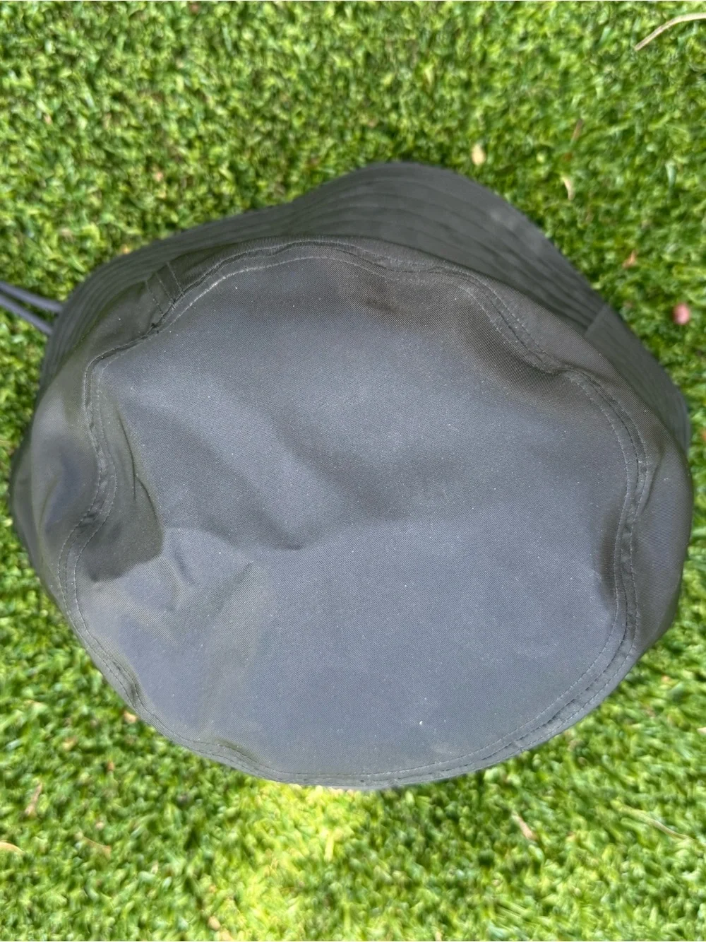 lululemon athletica Black nylon Bucket Hat with Adjustable Chin Cord